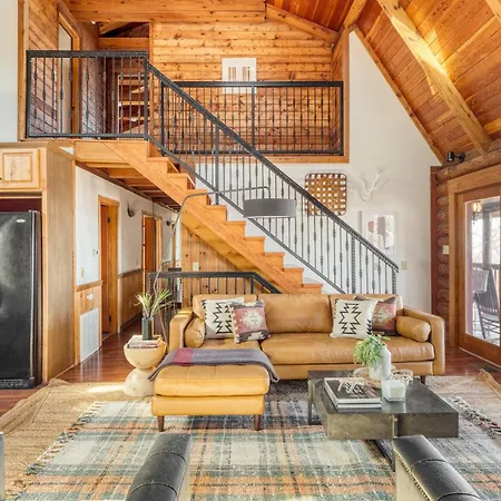Pine Needle By Avantstay Log Cabin W Gorgeous Views Hot Tub Patio Pool Table Gatlinburg Exterior photo