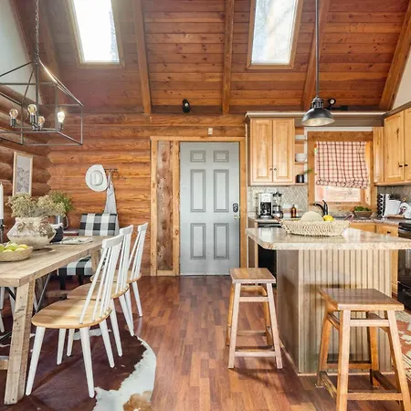 Pine Needle By Avantstay Log Cabin W Gorgeous Views Hot Tub Patio Pool Table Gatlinburg Exterior photo