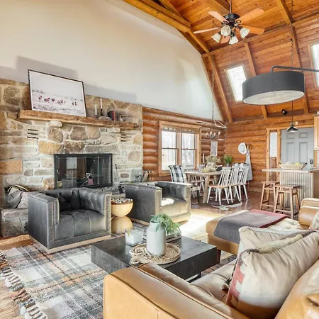 Pine Needle By Avantstay Log Cabin W Gorgeous Views Hot Tub Patio Pool Table Gatlinburg Exterior photo