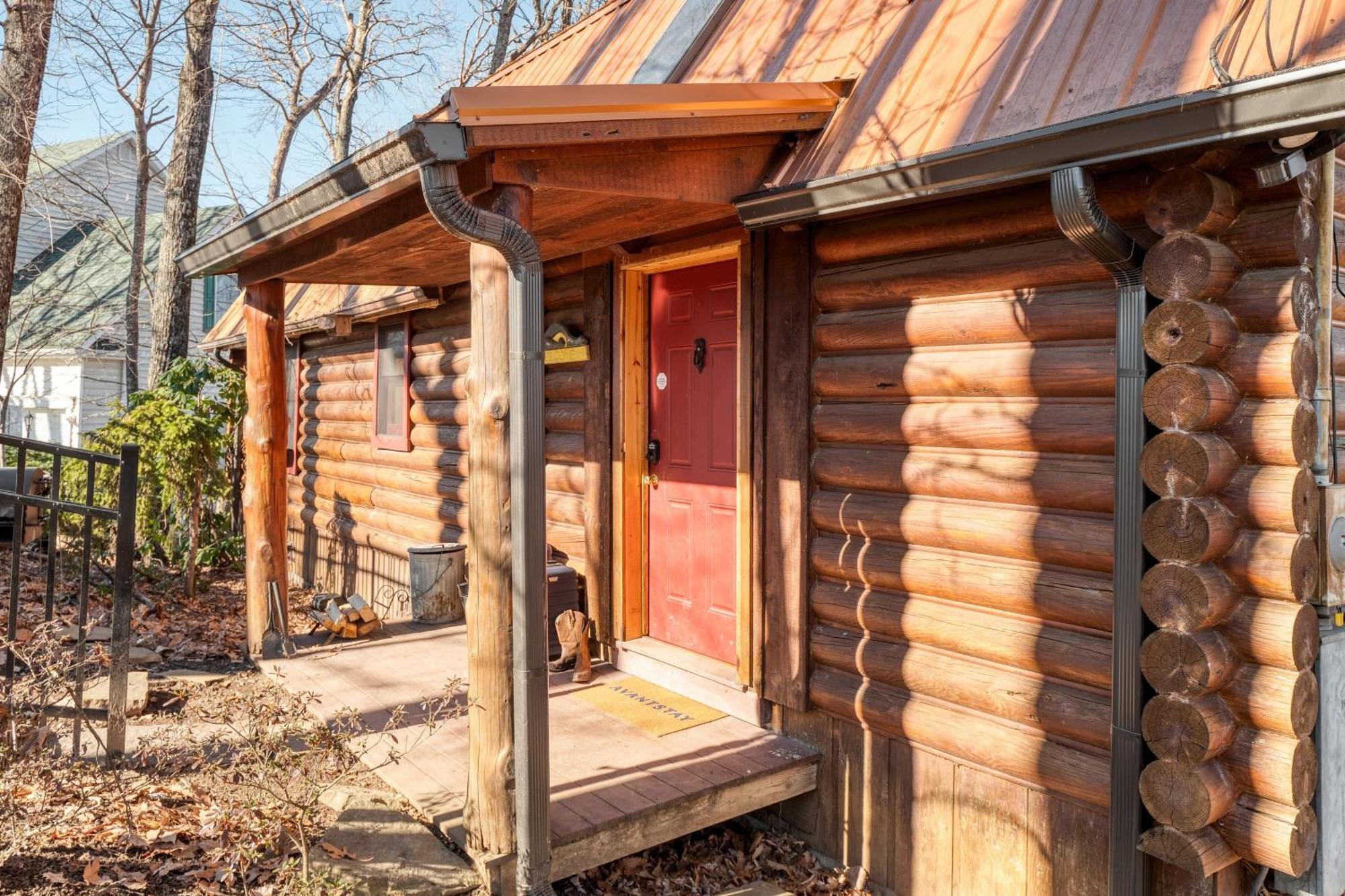 Pine Needle By Avantstay Log W Gorgeous Views Hot Tub Patio Pool Table Hébergement de vacances Gatlinburg